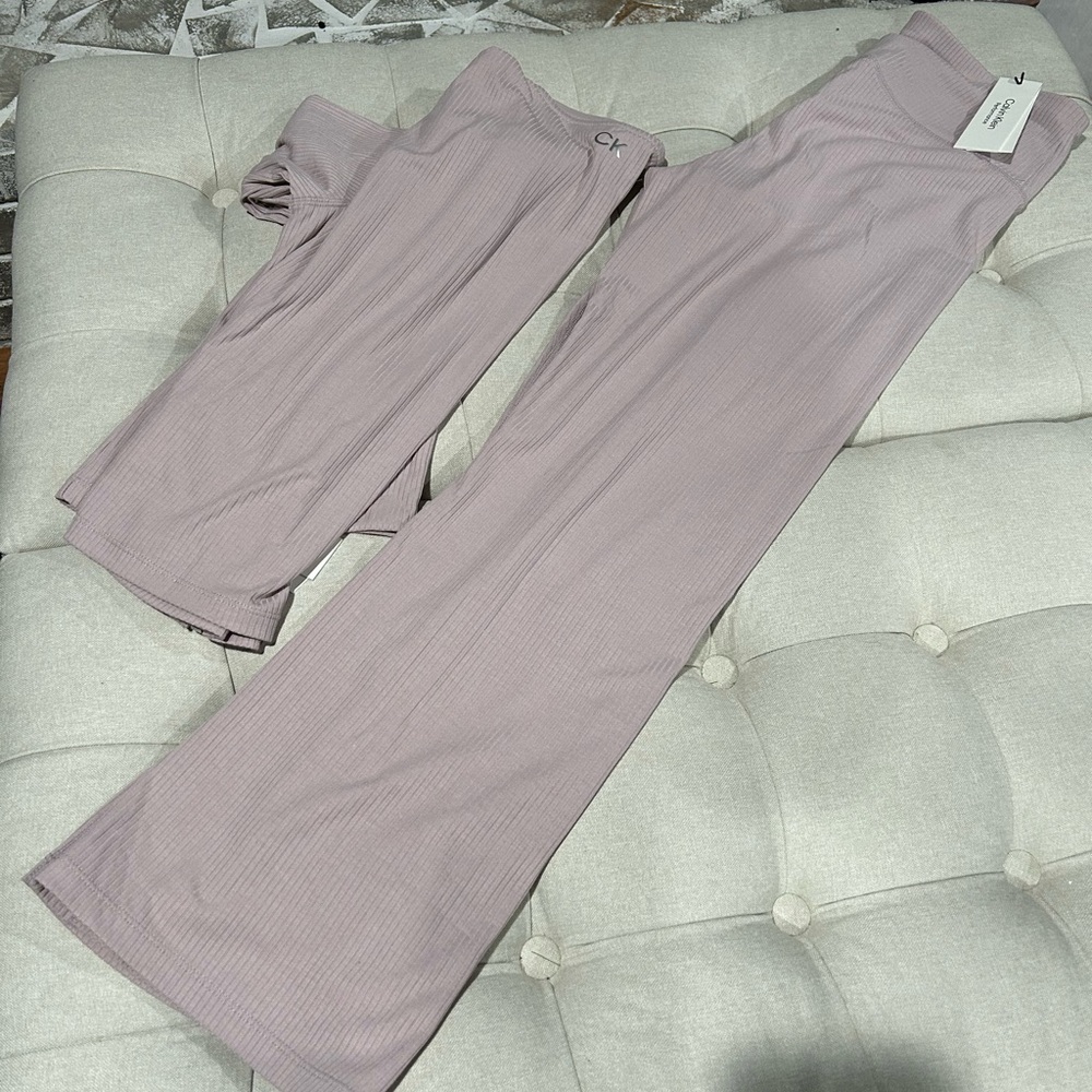 Calvin Klein Pink Track Pants & Joggers Set - Picture 5 of 9